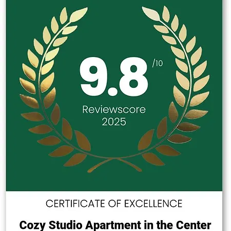 公寓 Cozy In The Center Of *
